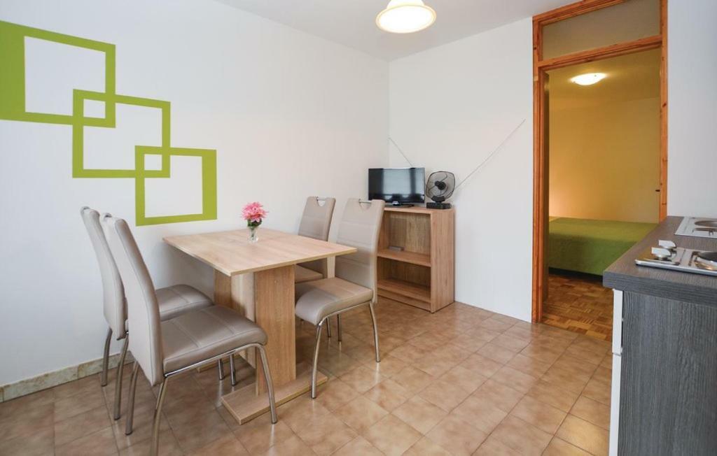 شقة Apartmaji In Vinogradnistvo Klobas Sečovlje المظهر الخارجي الصورة