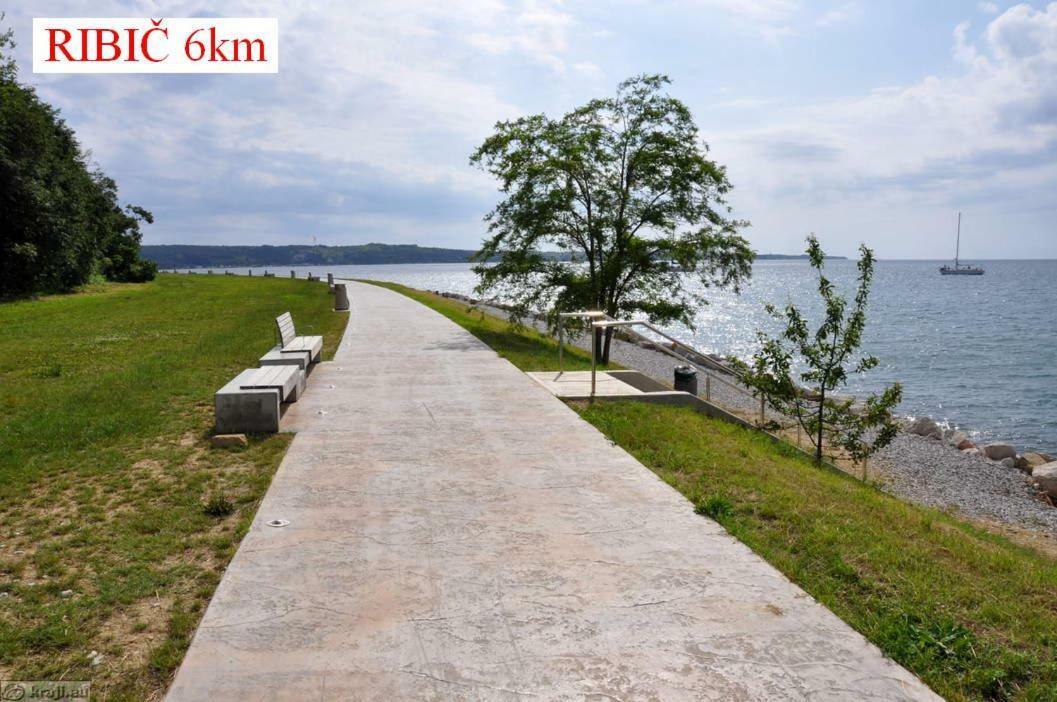 شقة Apartmaji In Vinogradnistvo Klobas Sečovlje المظهر الخارجي الصورة