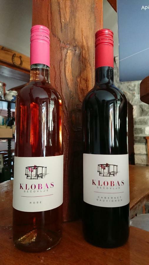 شقة Apartmaji In Vinogradnistvo Klobas Sečovlje المظهر الخارجي الصورة